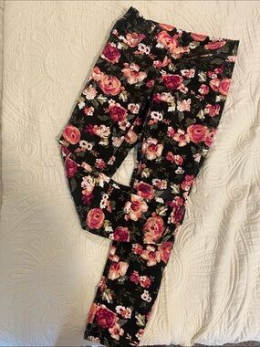 Jordache Black Floral Leggings with Pink and Peach Roses